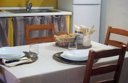 Viverone Apartment | Quick Home - Ninfea - One Bedroom Apartment, Sleeps 4