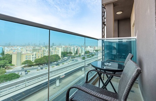 Discovery Gardens Apartment | Quick Metro Access 2BR,Short 15-Minute Drive to Ibn Battuta Mall