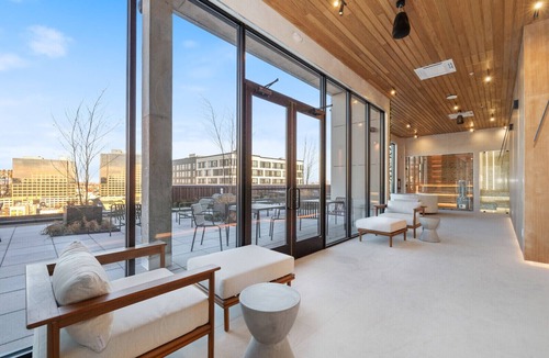 North Ironbound Apartment | Quick NYC Commute, Onsite Gym & Spa