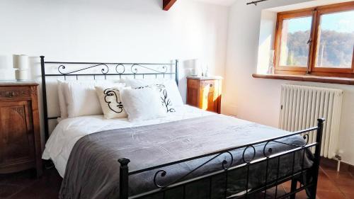 Tollegno Apartment | QuickHome Bianca Luce