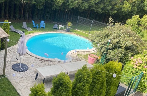 Anceaumeville Cottage | Quiet 14p gite ideal for families with heated swimming pool