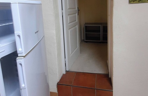 Semoussac House | Quiet 2-bdrm gîte with saltwater pool, games & garden - ideal for families
