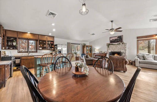 Park Ridge House | Quiet 3 bedroom family friendly bungalow in peaceful Stevens Point