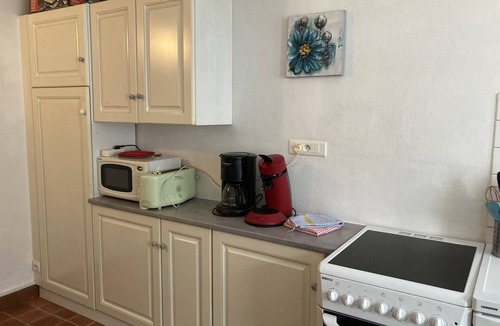 Chateauneuf-sur-Loire House | Quiet 3 person cottage near Loire