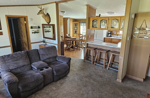 Bemidji House | Quiet 3bed 2bath house. Large parking area. Great location. quiet neighborhood