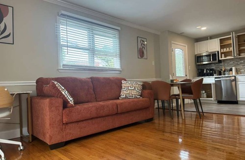 Aspen Hill House | Quiet 3BR/2BA Duplex PetFriendly Sleeps 9, PrivatePatio Workspace & AmpleParking