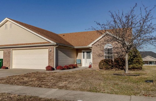 Elizabethtown Condo | Quiet 3BR Duplex Ideal for Travel, Long-Term Stays, Nurses, & Military Guests