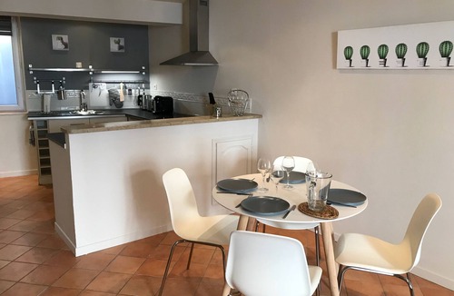 Cassis House | Quiet, air-conditioned apartment for 4 in city center