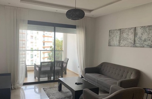 Rabat Apartment | Quiet and central apartment with pool and jacuzzi