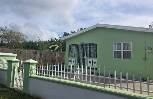 Frederiksted Southeast House | Quiet and cozy 2-bedroom house