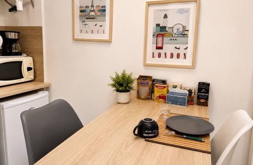 Saint-Quentin Apartment | Quiet and spacious apartment, fully equipped, wifi Share Save