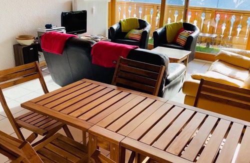 Eclose-Ouest Apartment | Quiet apartment 75 M2 2 bedrooms near ski lifts resort center
