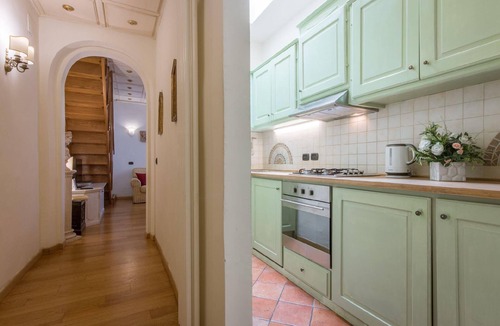 Sant' Ambrogio Apartment | Quiet Apartment in Santa Croce with Terrace, Close to Florence Cathedral and Spectacular View