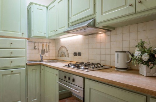 Sant' Ambrogio Apartment | Quiet Apartment in Santa Croce with Terrace, Close to Florence Cathedral and Spectacular View