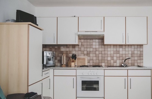 Außerweerberg Apartment | Quiet apartment right on the edge of the forest with its own garden (pool/ski slope)
