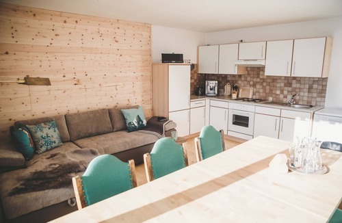 Außerweerberg Apartment | Quiet apartment right on the edge of the forest with its own garden (pool/ski slope)