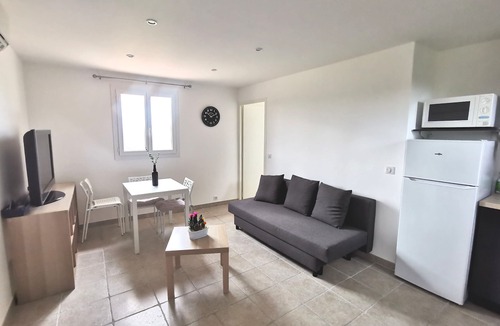 Tanneron Apartment | Quiet apartment with exceptional view