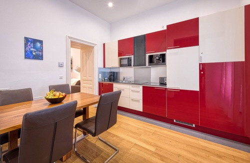 Matzleinsdorf Apartment | Quiet Apt. Top Central Location