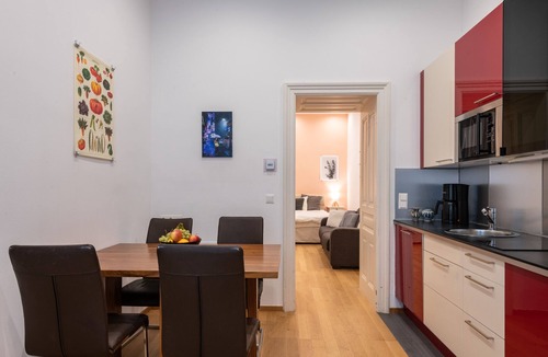 Matzleinsdorf Apartment | Quiet Apt. Top Central Location