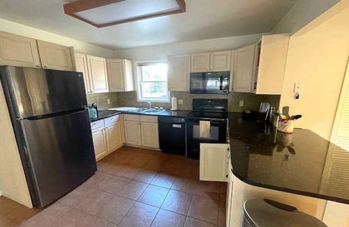 Basalt House | Quiet Basalt Home/Fenced Yard, Work Space, Pets ok
