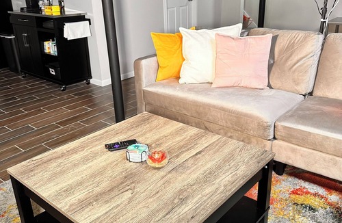 Milwaukee House | Quiet Bay View Getaway