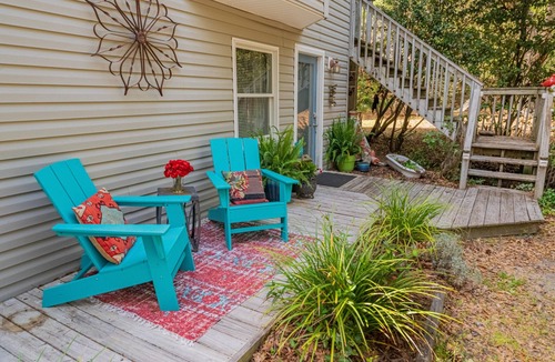 Sea Scape Apartment | Quiet beach retreat for couples or family