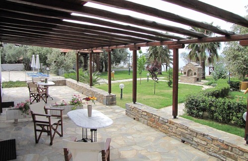 Lefokastron Apartment | Quiet Beachside Spacious Bungalows + Amazing Seaview + Pool