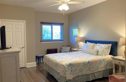 Gulfport House | Quiet Beachview End Unit in Legacy Tower 2 -309 - 3 bedroom 3 bath condo