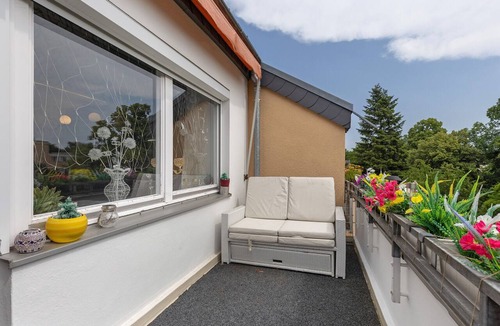 Lankwitz Apartment | Quiet Berlin-Steglitz Apartment with Shared Garden, Balcony & Wi-Fi