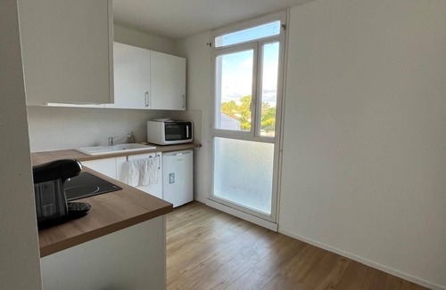 Pessac Apartment | Quiet & Bright 2-room apartment Park view/Tram 2 minutes walk