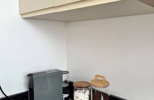 Hay El Farah Apartment | Quiet, bright apartment combining Moroccan craftsmanship and modern comfort.