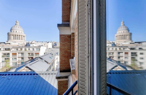 Latin Apartment | Quiet & Bright Studio-Prime Loc-Pantheon Paris 05