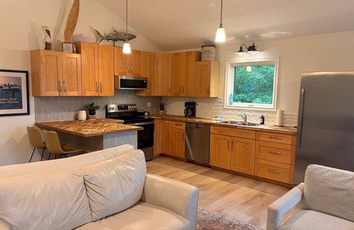 Manitou Beach House | Quiet cabin