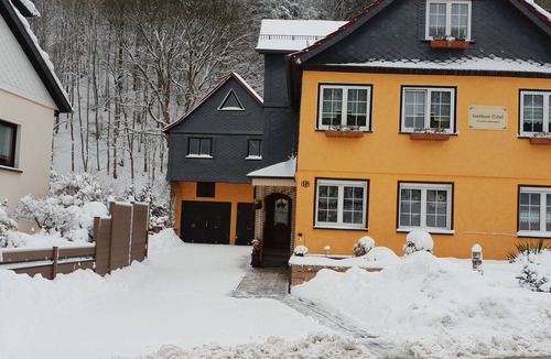 Gebersdorf Apartment | Quiet, central location, forest area, family friendly