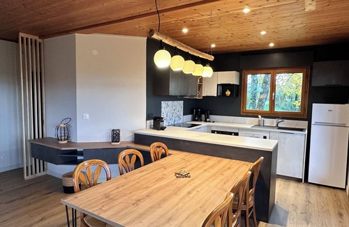 Aromas Ski Chalet | Quiet chalet with panoramic views, completely renovated in 2025