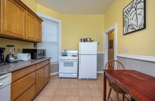Haight-Ashbury Condo | Quiet Charming Upper Haight Condo