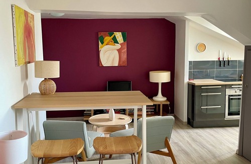 Jean-Medecin Apartment | Quiet, cheerful and sunny studio in centre with lift and air conditioning