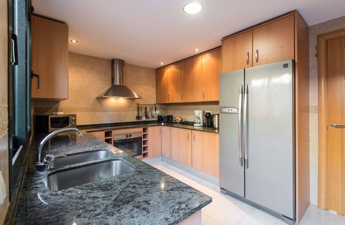 Lloret de Mar Villa | Quiet, comfortable and intimate villa. Pool, chillout, living, 8 rooms, 6 baths