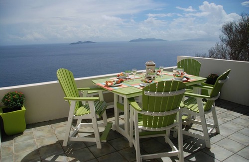 Estate Lovenlund Condo | Quiet & Comfortable 2 Bedroom Condo with Beautiful Panoramic Down Island Views