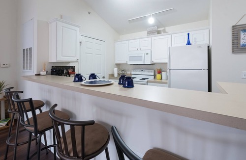 Fairborn House | Quiet & Comfortable Getaway Near the Airforce Base.