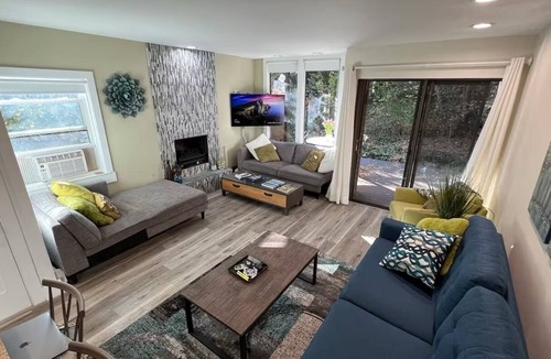 Lower Arapahoe Condo | Quiet condo in charming Boulder, walk to Pearl Street and CU!