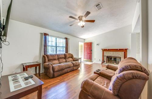 Tallahassee House | Quiet & Convenient Tallahassee Home, 4 Mi to Lake!