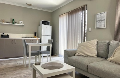 Gosnells House | Quiet Corner - A Sepal Stay