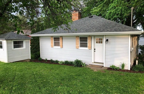 Dodge Cottage | Quiet Cottage on Beaver Dam Lake