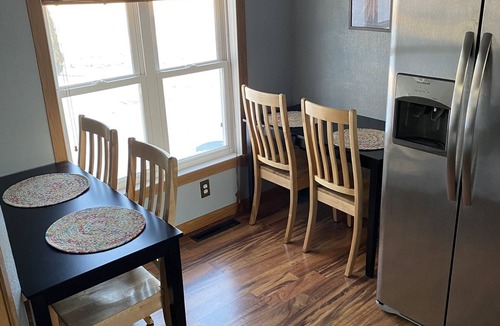 Tracy Cottage | Quiet Country Cottage 5 Minutes from Town!