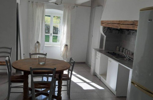 Connangles House | Quiet country house on the edge of the forest haven of peace