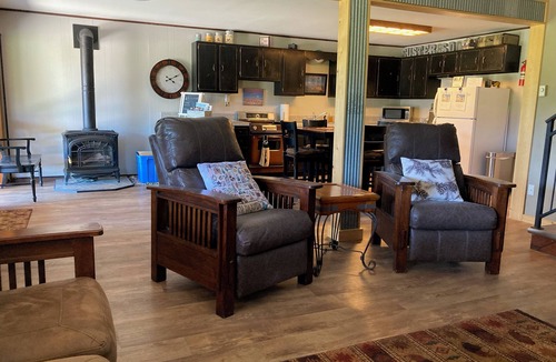 Custer House | Quiet country location on 5 acres -enjoy the beautiful evenings while you relax.