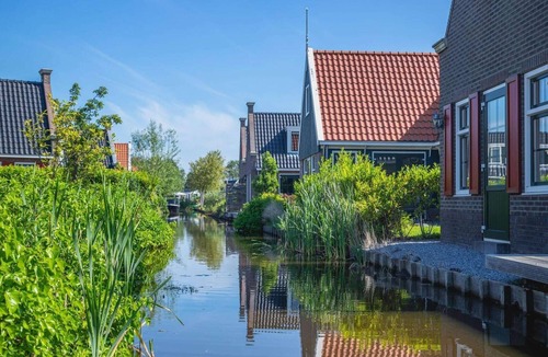 West-Graftdijk House | Quiet Countryside Villa Stay