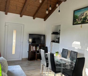 Koper Apartment | Quiet countryside apartments near the city and the sea