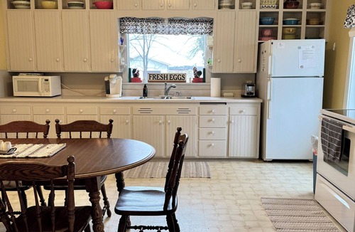 Wadena House | Quiet Countryside Views, Offering Unique Farm Life Experience
